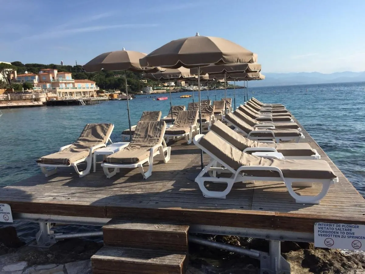 Hotel Du Levant Antibes 3*,  France